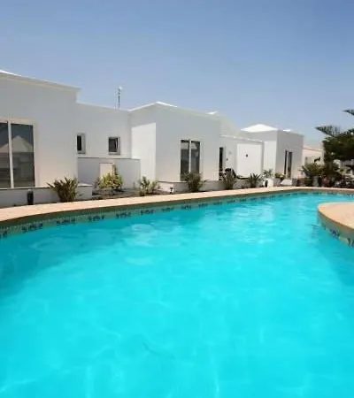 アパート Sleeps 4 Pool T691606