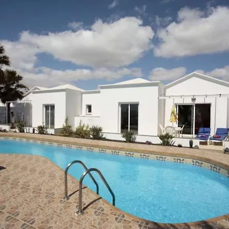 Sleeps 4 Pool T691606 Charco del Palo