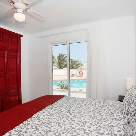 Sleeps 4 Pool T691606 Charco del Palo